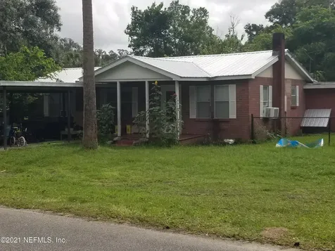 102 1st Street Palatka FL 32177