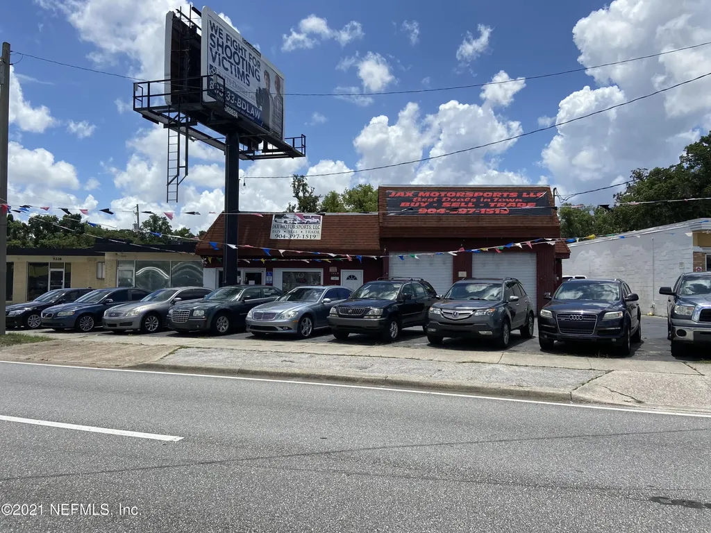 5214 Beach Boulevard Jacksonville FL 32207