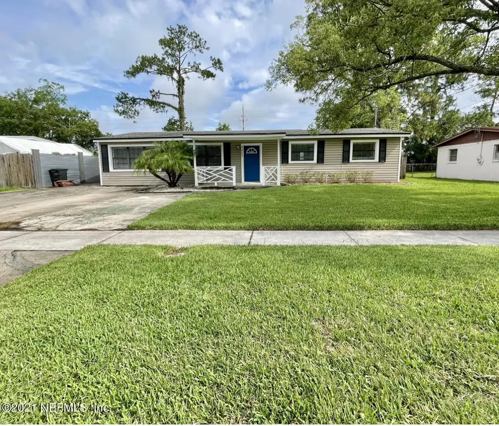 5423 Santa Monica Boulevard N Jacksonville FL 32207