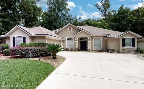 3566 Crescent Point Court Green Cove Springs FL 32043