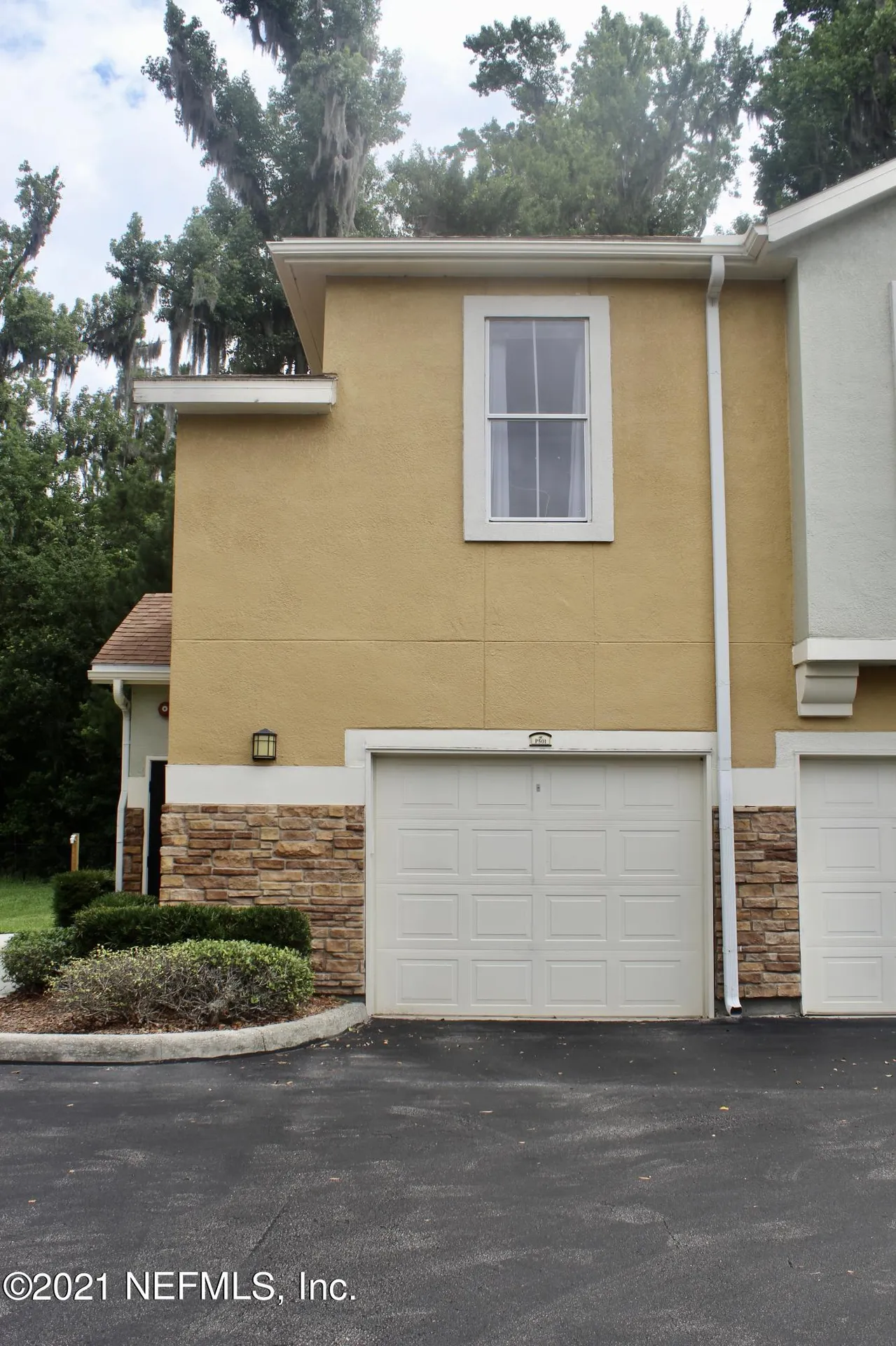 8539 Gate Parkway Jacksonville FL 32216