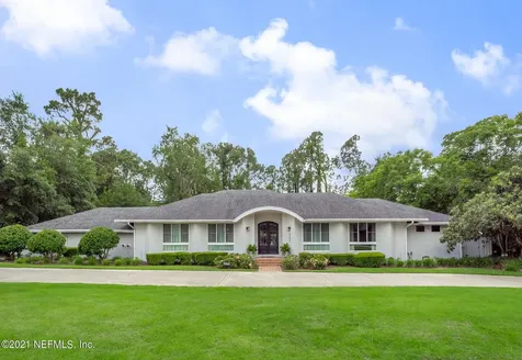 8256 Hollyridge Road Jacksonville FL 32256
