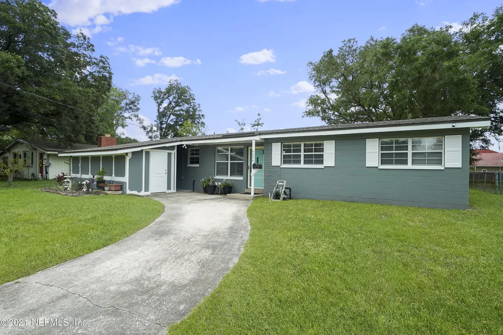 4056 Sierra Madre Drive S Jacksonville FL 32217