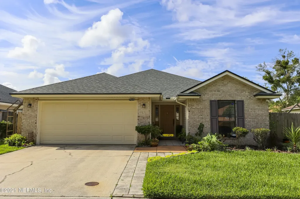 7590 Fawn Lake Drive N Jacksonville FL 32256