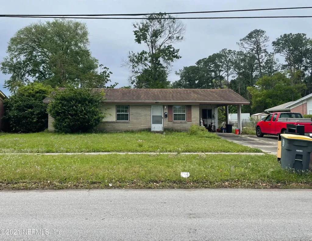 5538 Santa Monica Boulevard S Jacksonville FL 32207