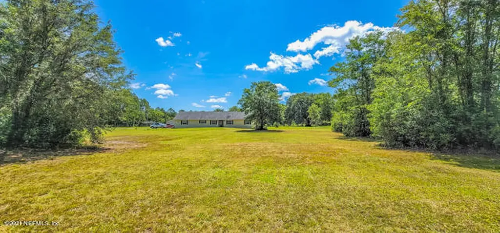 17160 Bassett Lane Hilliard FL 32046