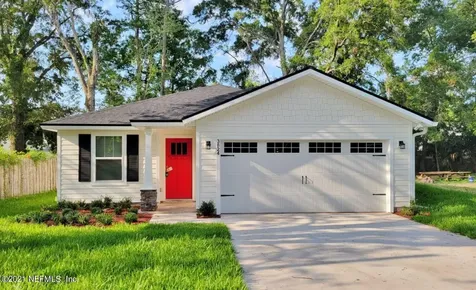 3824 Adirolf Road Jacksonville FL 32207