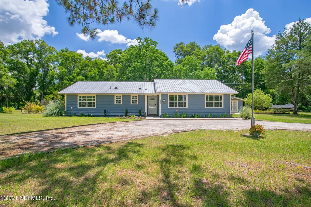 146 Round Lake Circle Palatka FL 32177