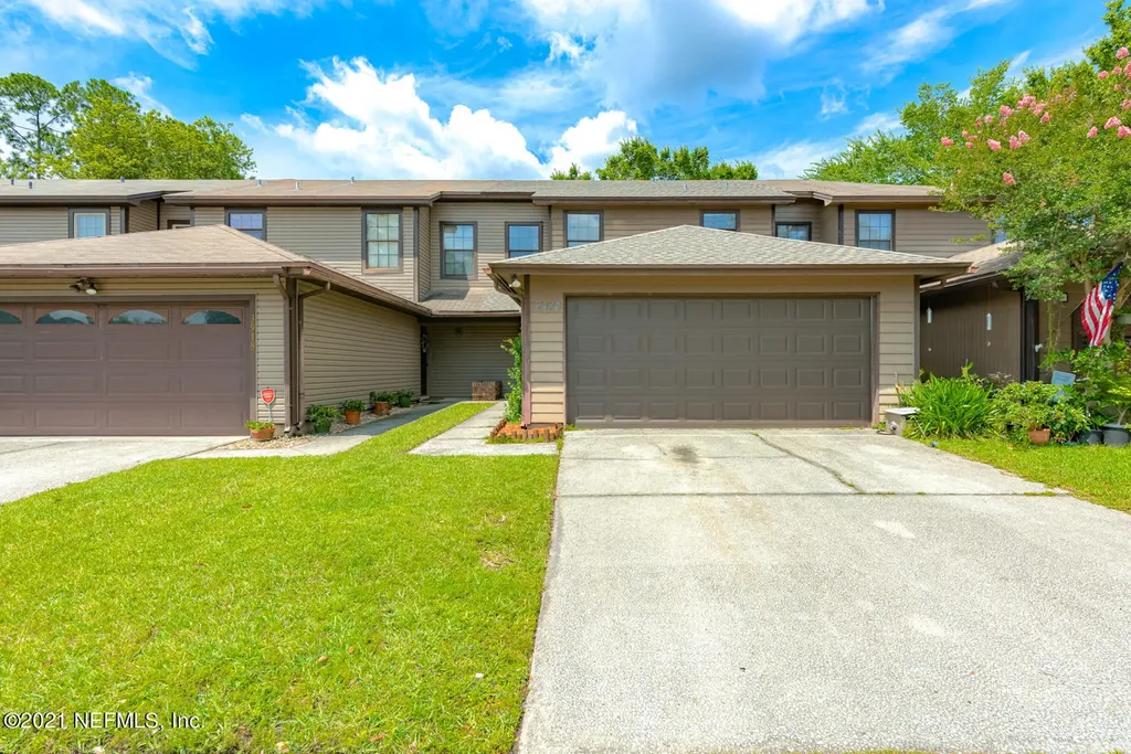 3916 Stillwood Drive Jacksonville FL 32257