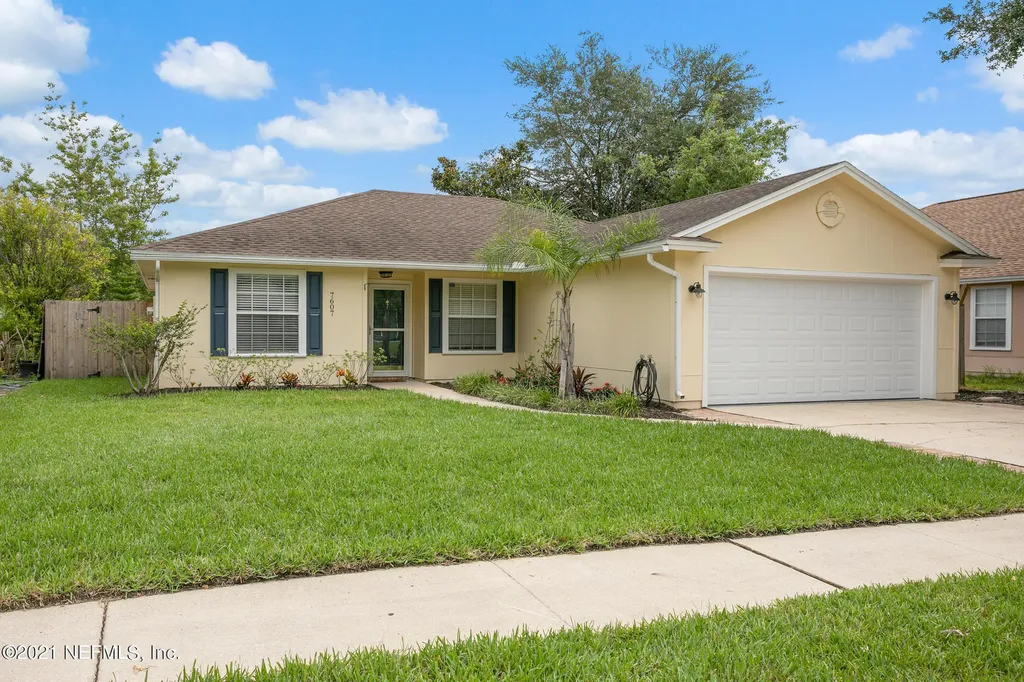 7607 Fawn Lake Drive S Jacksonville FL 32256