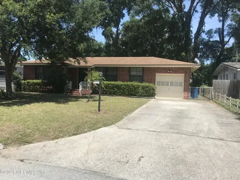 1411 Magnolia Circle W Jacksonville FL 32211