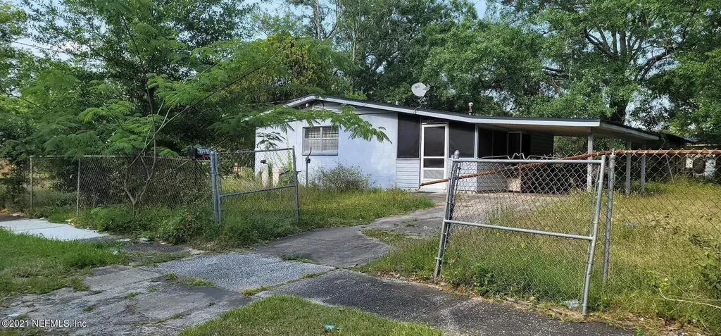 3923 Leonard Circle W Jacksonville FL 32209