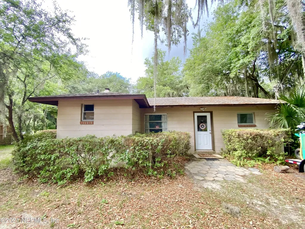 153 Lake Serena Drive Melrose FL 32666