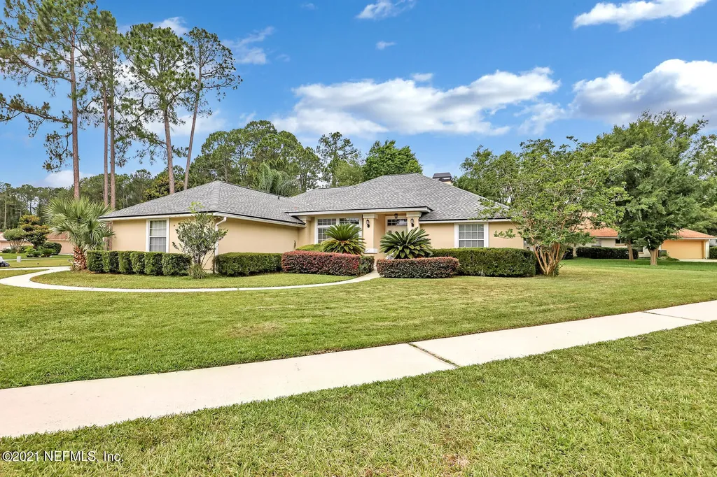 9004 Deercress Court Jacksonville FL 32256