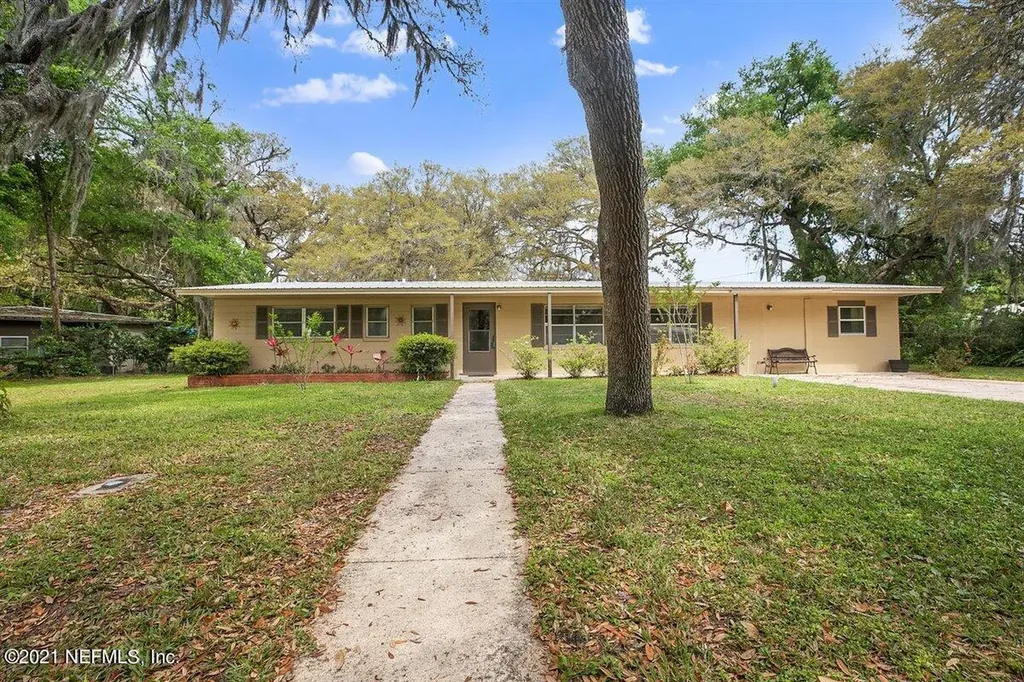 106 Belmont Drive Palatka FL 32177
