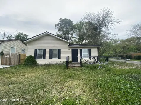 1302 Neva Street Jacksonville FL 32205