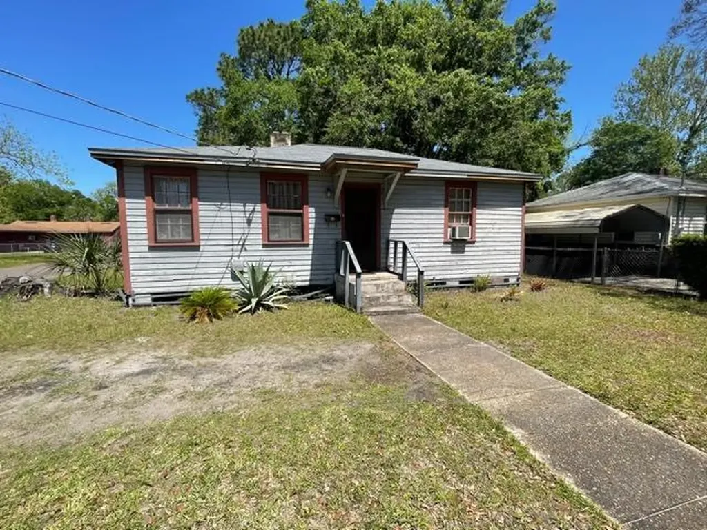 1593 W 10th Street Jacksonville FL 32209