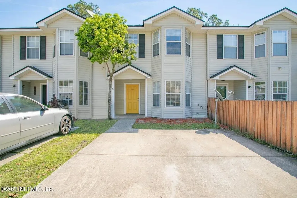 5877 Liska Drive Jacksonville FL 32244