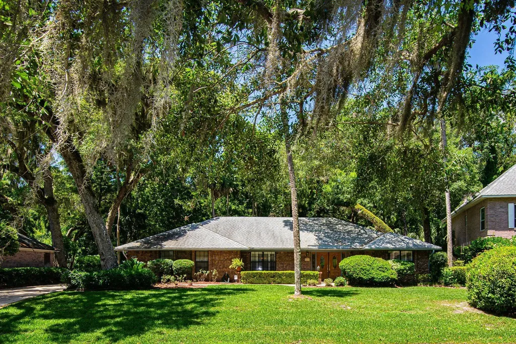 2266 Oceanwalk Drive W Atlantic Beach FL 32233