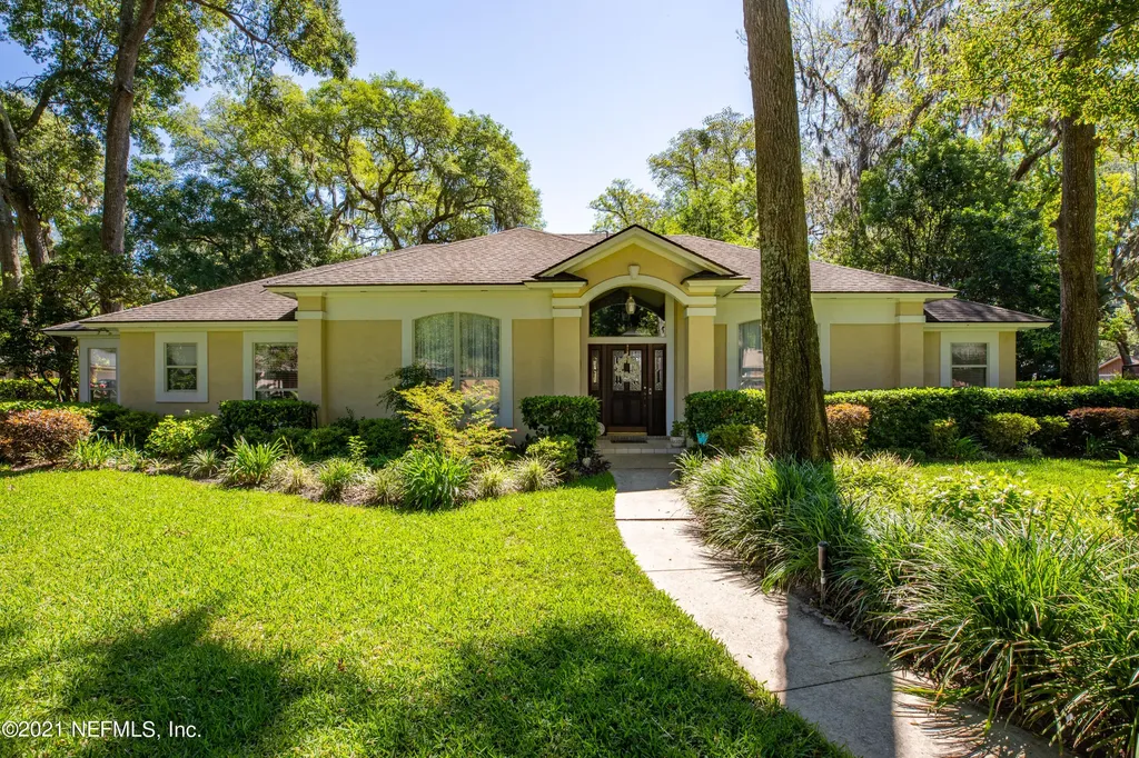 4455 Woodsong Loop E Jacksonville FL 32225