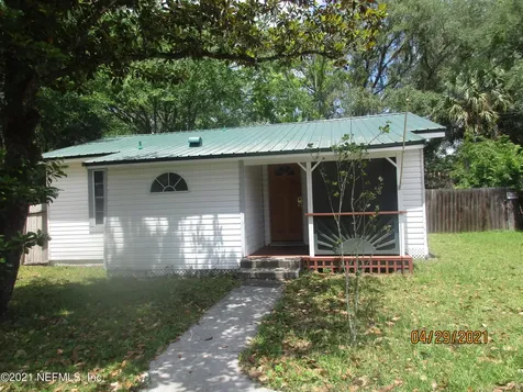1054 Center Street Green Cove Springs FL 32043