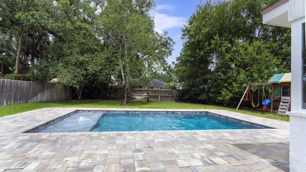 2413 Fallen Tree Drive W Jacksonville FL 32246