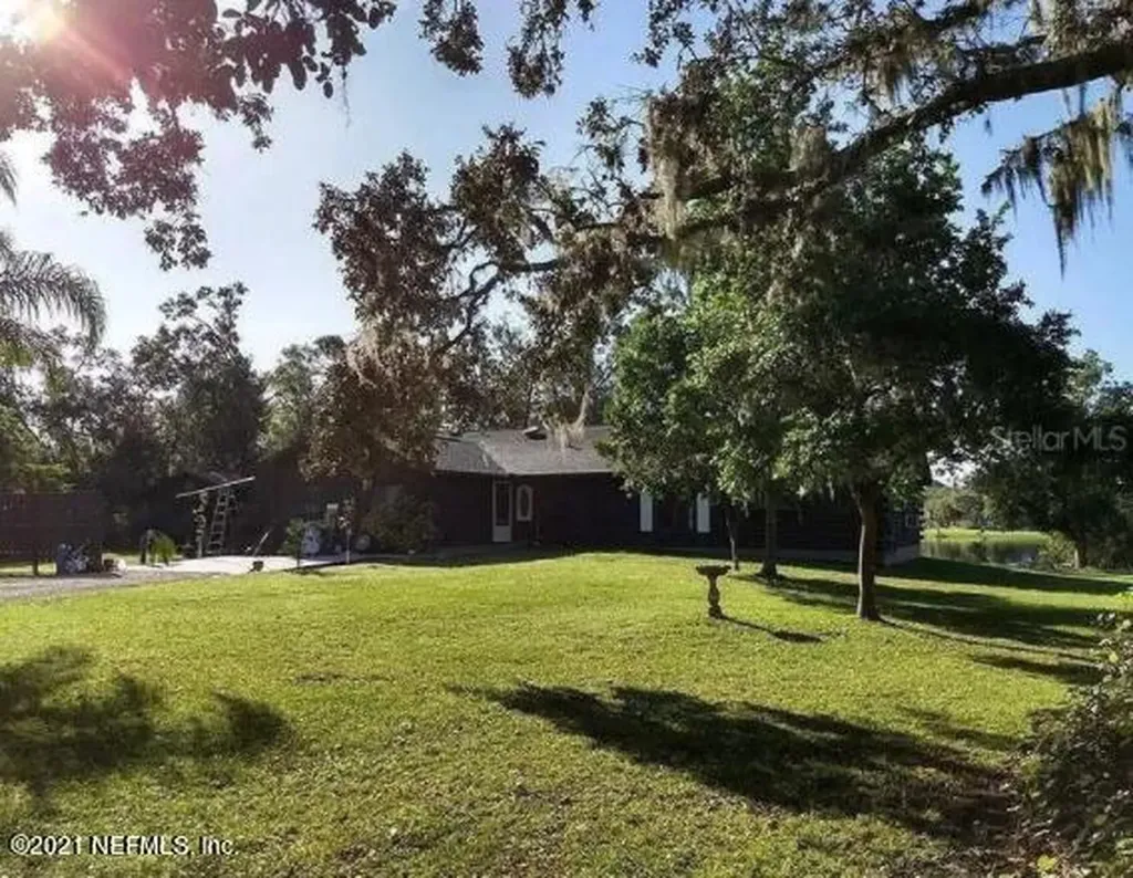 218 Lake Molly Avenue Deland FL 32724