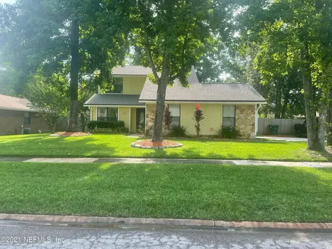 11819 Stonebridge Drive W Jacksonville FL 32223