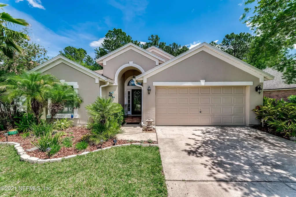 1556 W Windy Willow Drive St. Augustine FL 32092