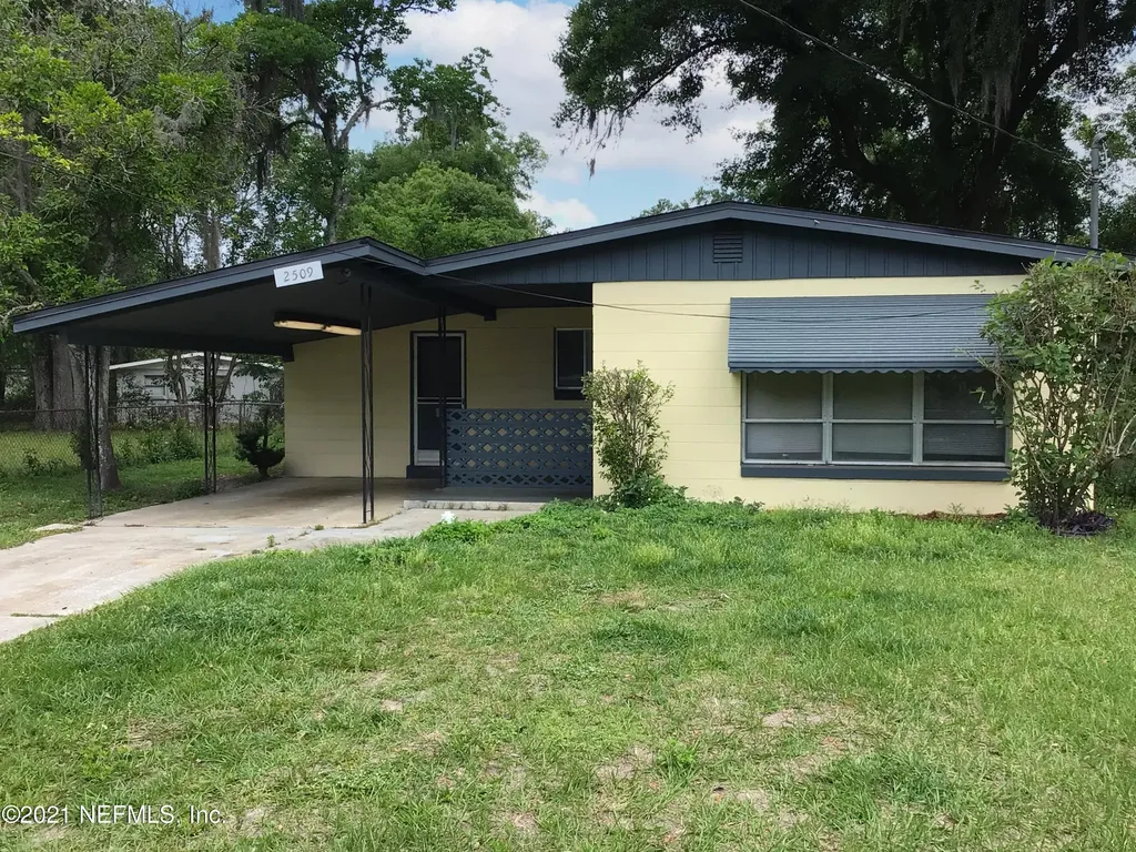 2509 La Trelle Court Jacksonville FL 32210