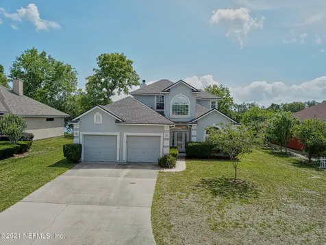 7943 Vivera Court Jacksonville FL 32244