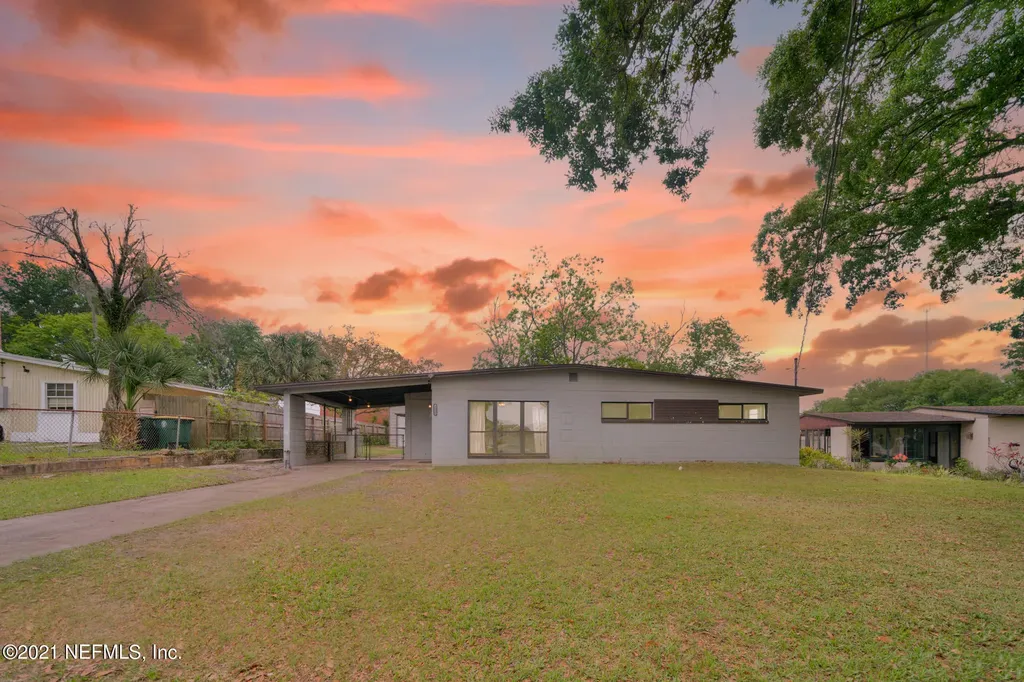 8916 Joseph Court Jacksonville FL 32216
