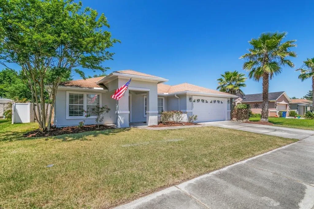 1557 Dunns Lake Drive E Jacksonville FL 32218