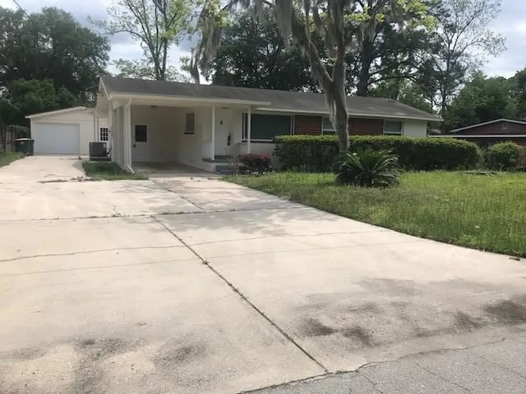 8232 Gwendolyn Road Jacksonville FL 32216