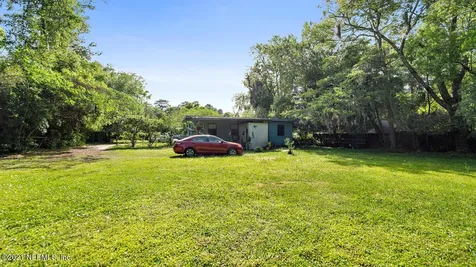 9735 Carbondale Drive W Jacksonville FL 32208