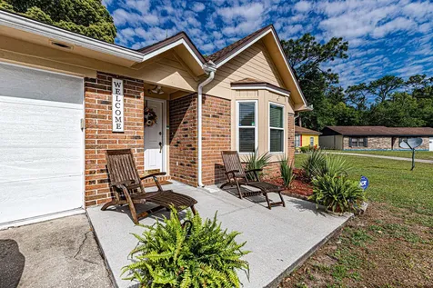 6230 Alfredo Drive W Jacksonville FL 32244