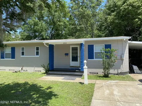 8943 Macarthur Court S Jacksonville FL 32216
