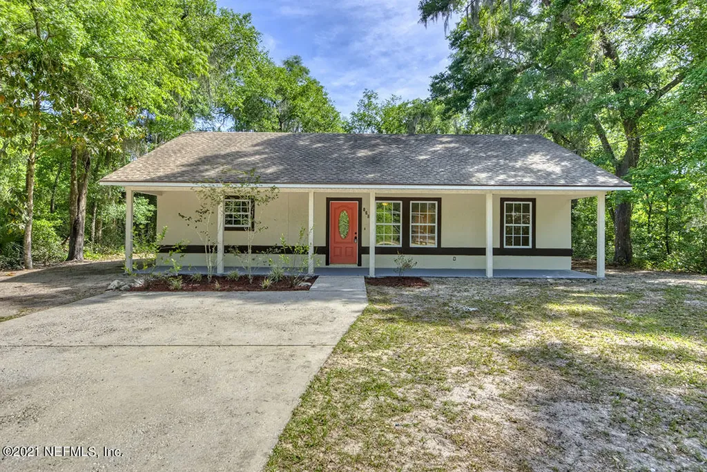 120 Oakwood Road Satsuma FL 32189