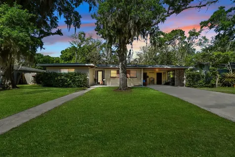 1364 Lostara Avenue W Jacksonville FL 32211