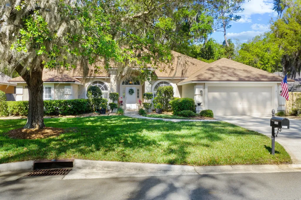 1888 Sentry Oak Court Fleming Island FL 32003