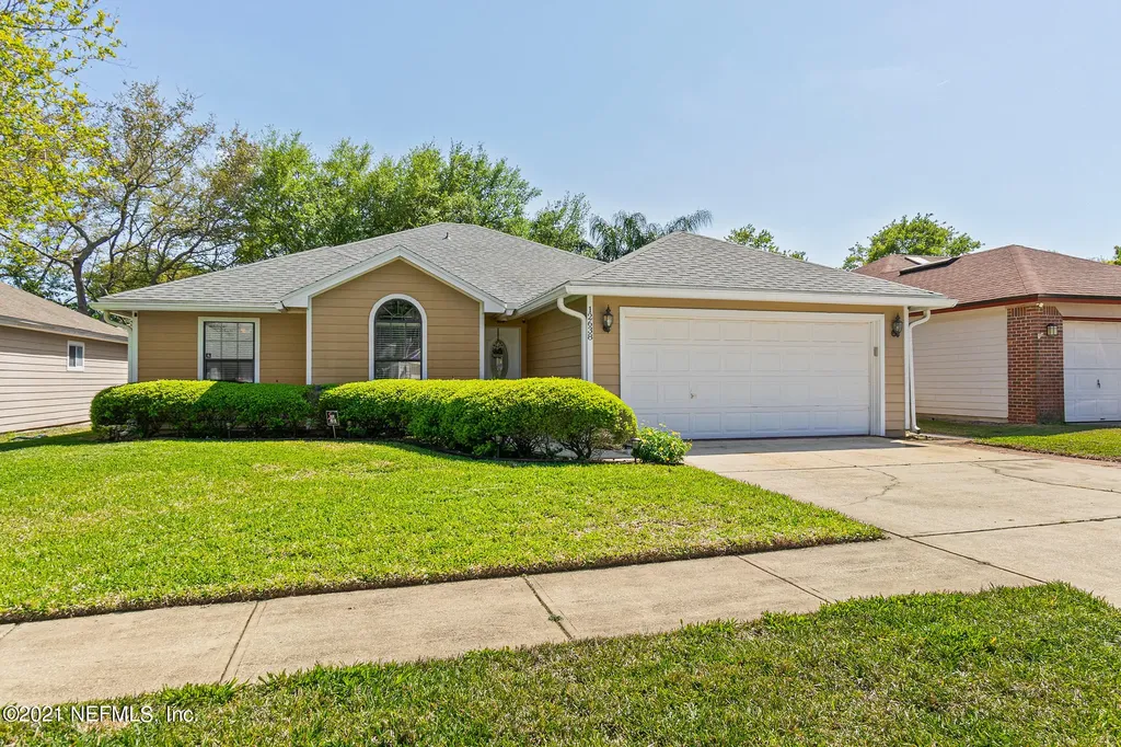 12638 Ashglen Drive N Jacksonville FL 32224