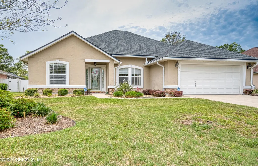 2976 Southbank Circle Green Cove Springs FL 32043