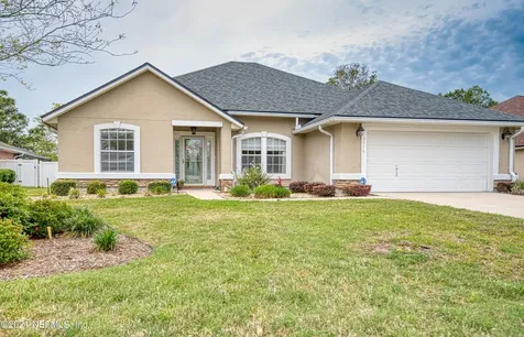 2976 Southbank Circle Green Cove Springs FL 32043
