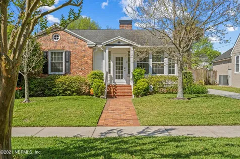 2738 Green Bay Lane Jacksonville FL 32207