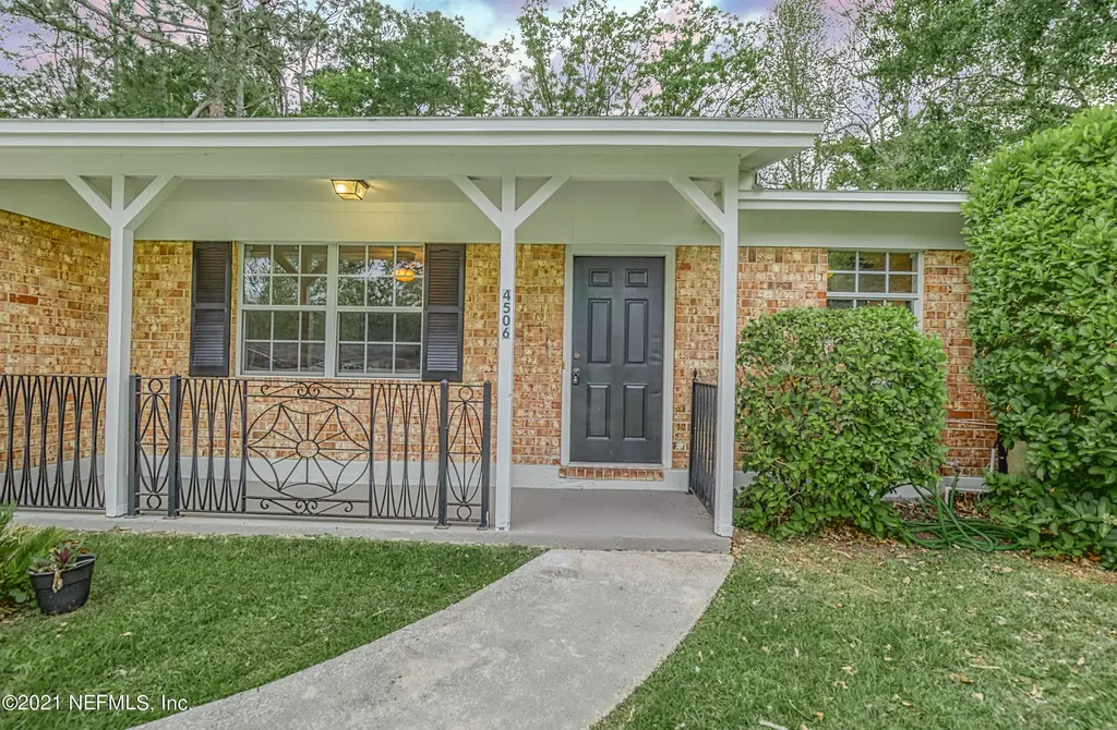4506 Jade Drive W Jacksonville FL 32210