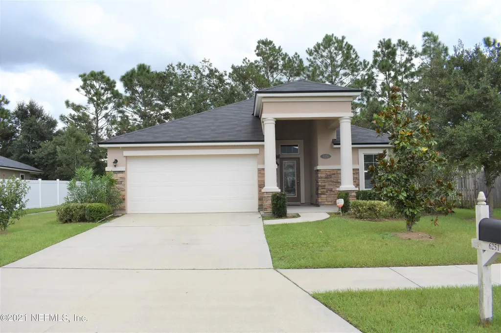 6251 Rolling Tree Street Jacksonville FL 32222