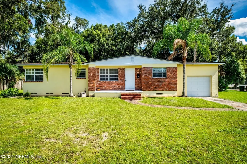 3804 Miruelo Circle N Jacksonville FL 32217
