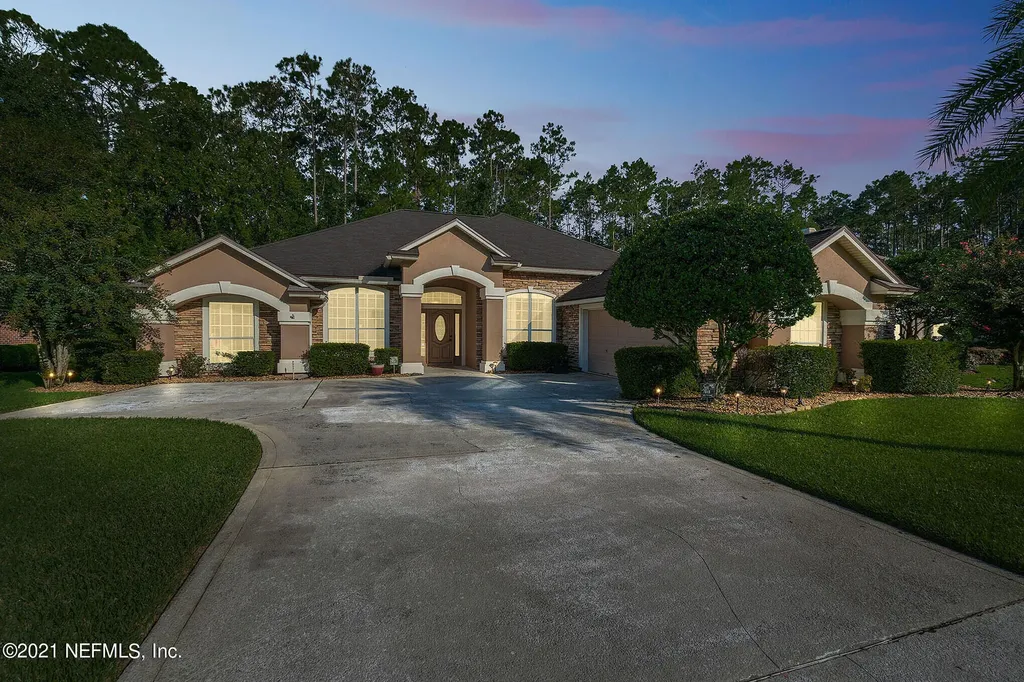 8025 Wandering Deer Court Jacksonville FL 32256
