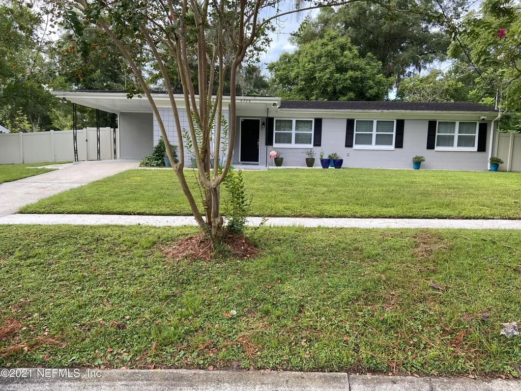 6926 Magdelena Drive Jacksonville FL 32210
