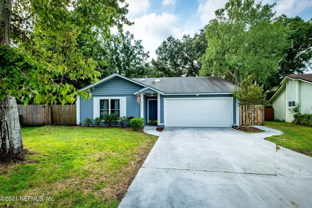 8027 Honeysuckle Lane Jacksonville FL 32244